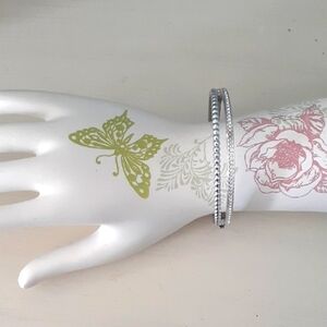 Swarovski silver & crystal hinged bangle bracelet ❤️